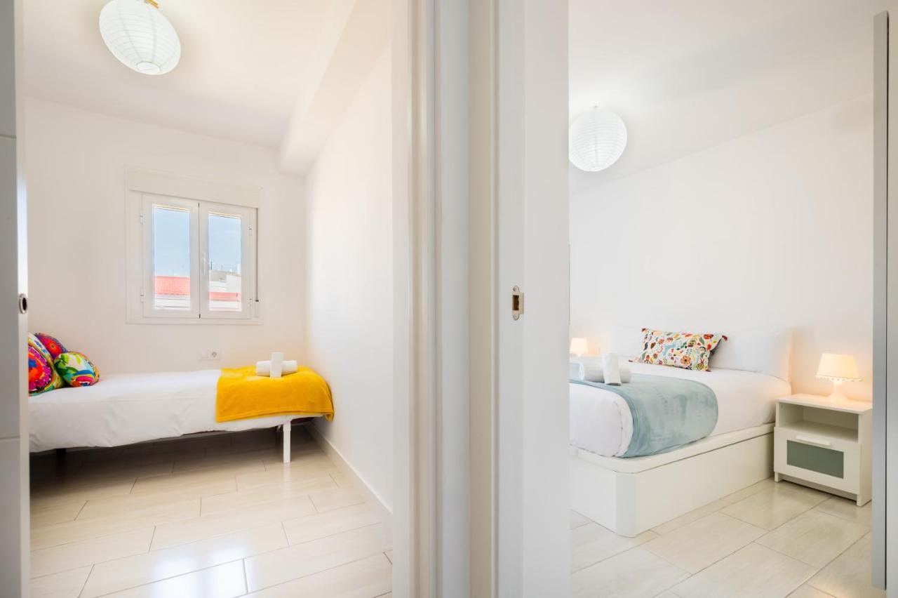 Ferienwohnung Wide And Colourful- 3Bd 1Bth- Triana Sevilla Exterior foto