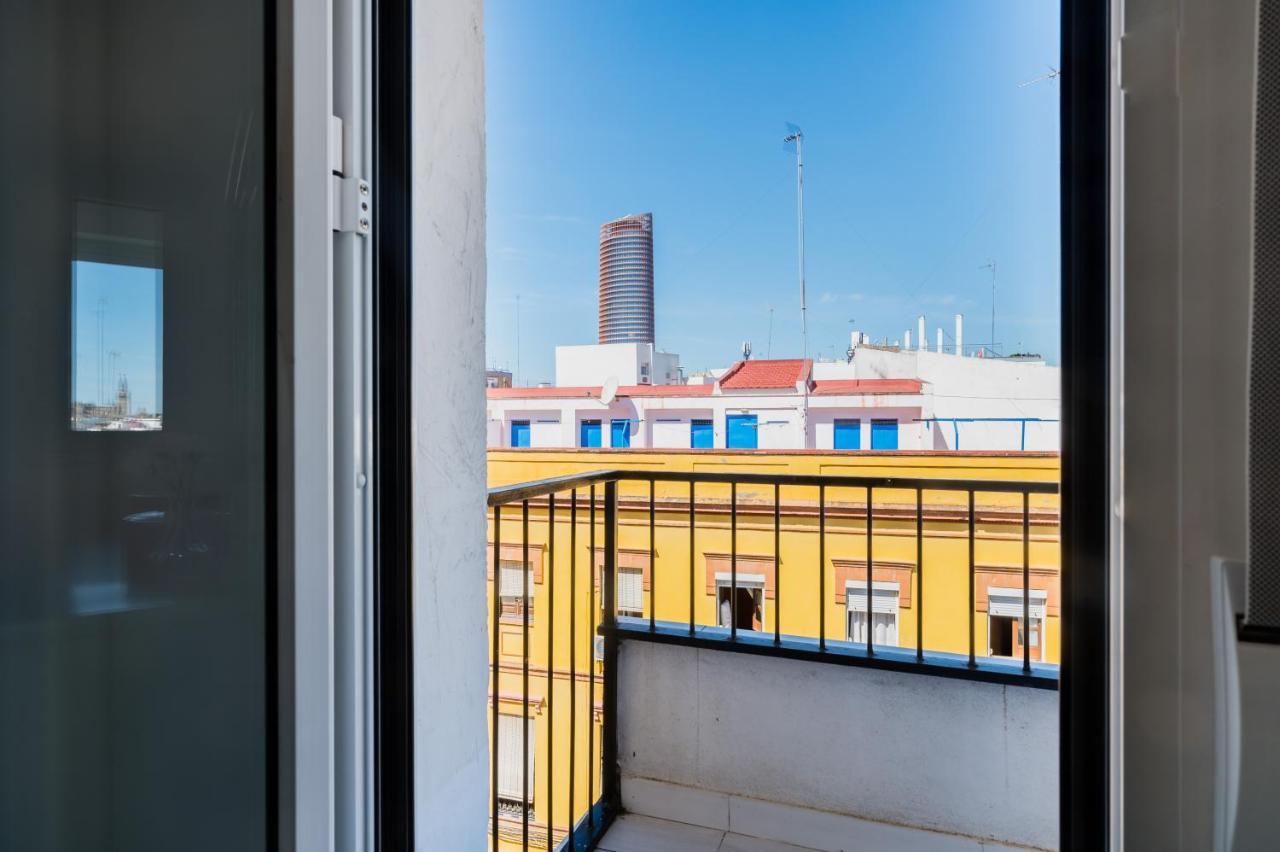Ferienwohnung Wide And Colourful- 3Bd 1Bth- Triana Sevilla Exterior foto